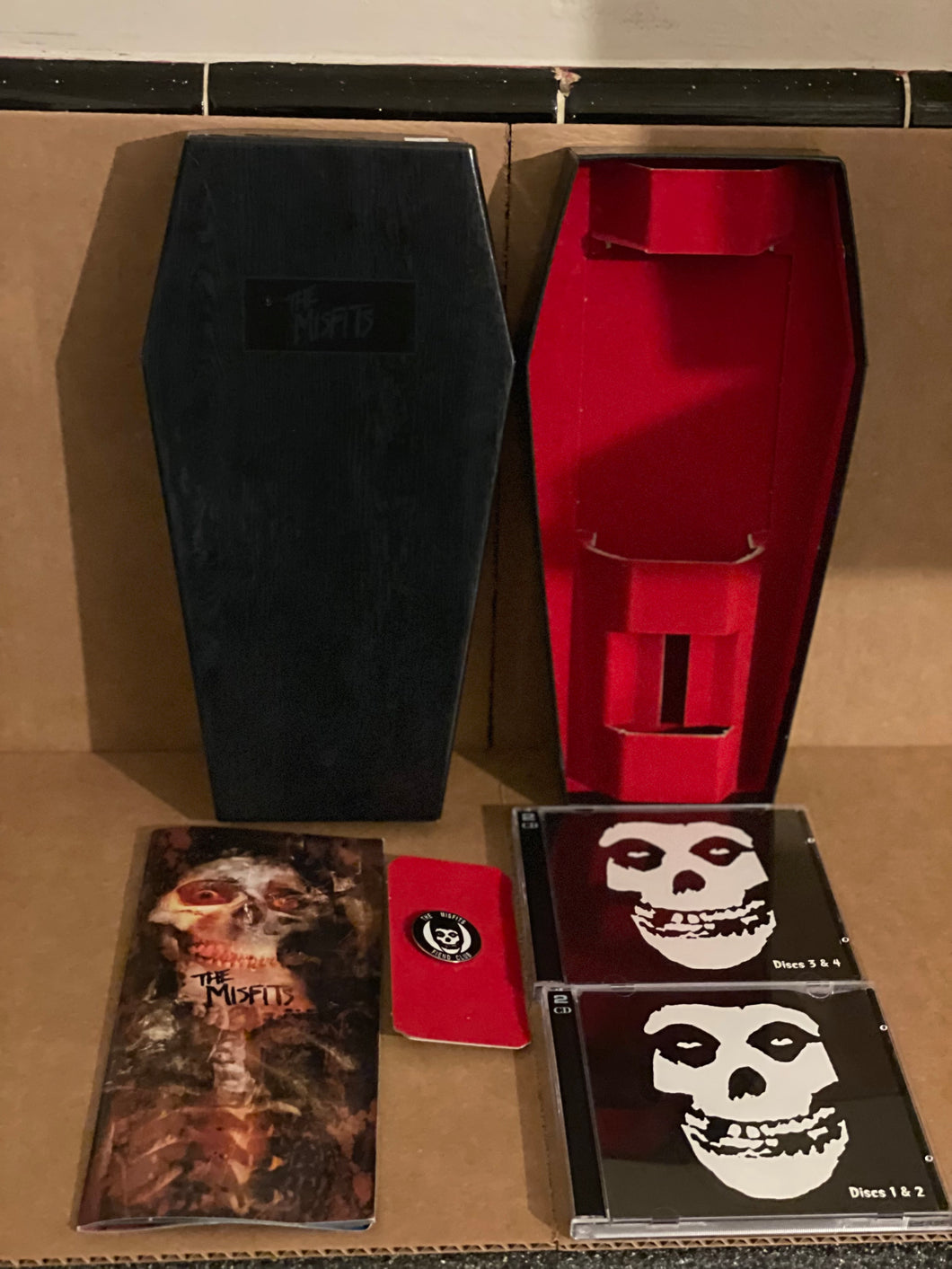 Misfits Coffin 4xCD Box Set 2nd Pressing With Fiend Club Pin 1996 Danzig